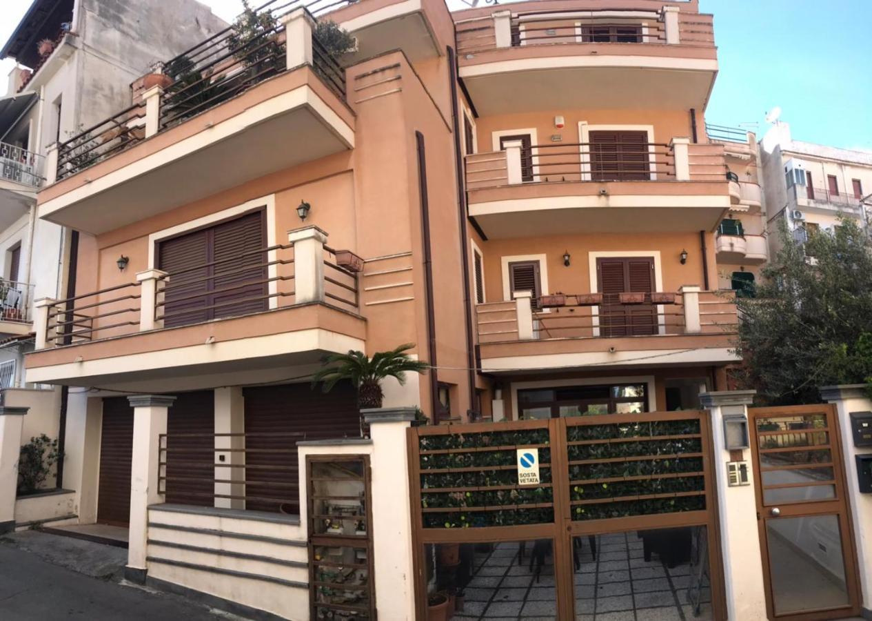 Casa-Lino Delizioso Appartamento Centro Taormina Kültér fotó