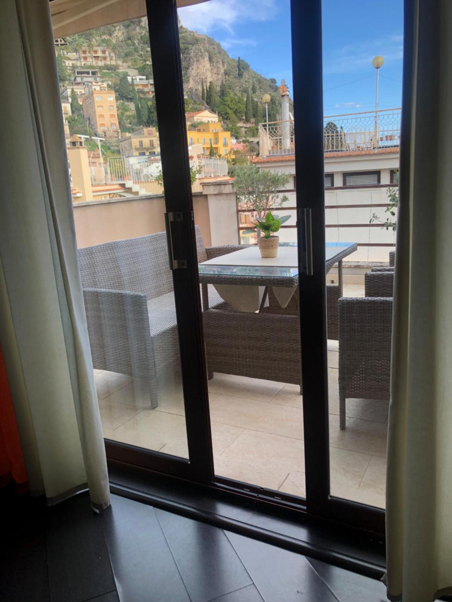 Casa-Lino Delizioso Appartamento Centro Taormina Kültér fotó