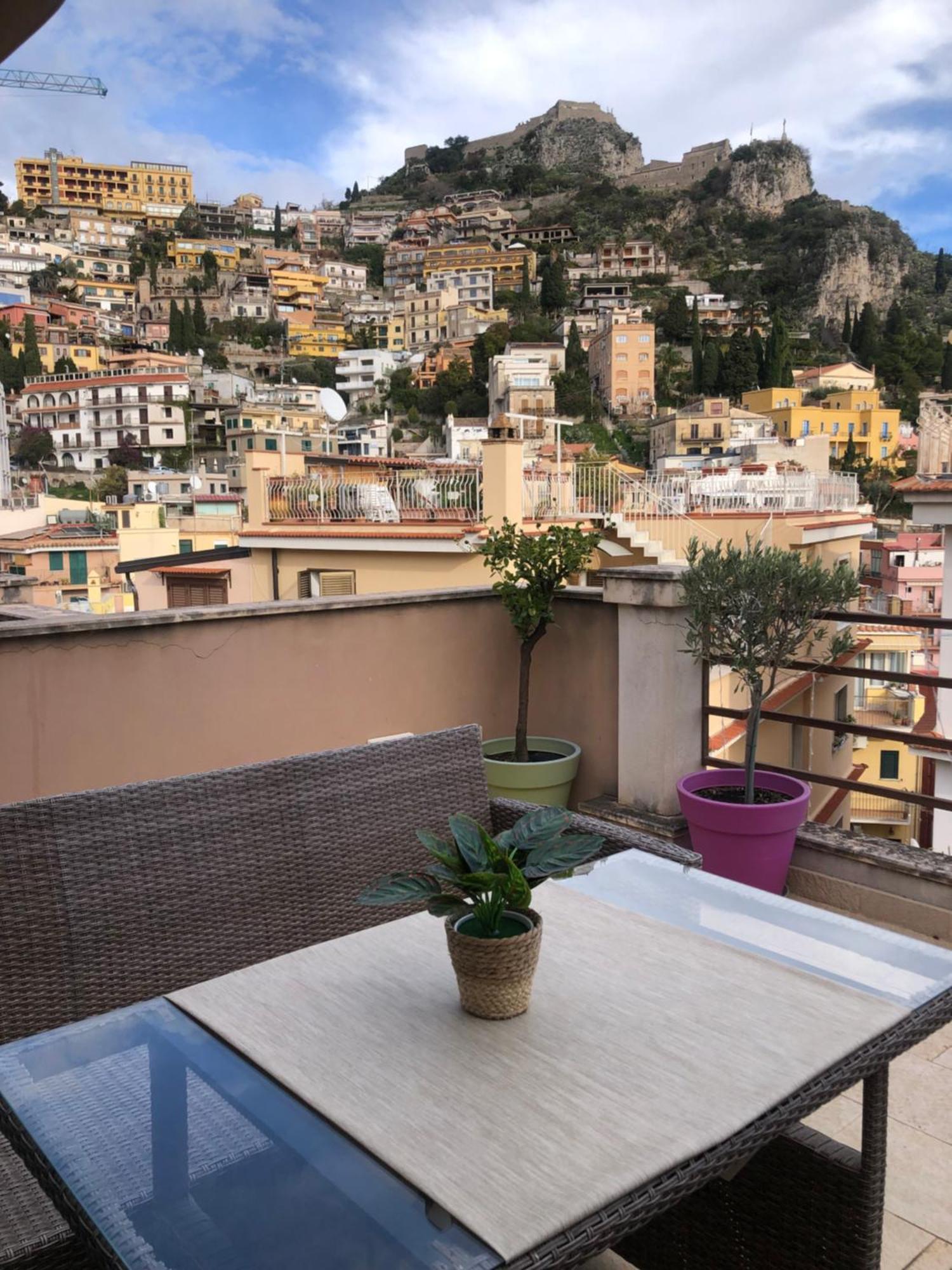 Casa-Lino Delizioso Appartamento Centro Taormina Kültér fotó